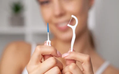 Kobieta ze szczoteczka